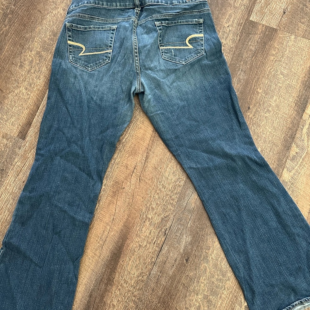 American Eagle Artist Flare size 10 short